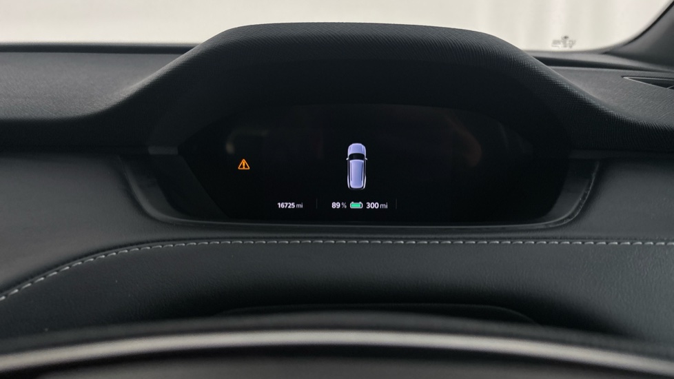 SKODA ENYAQ Image 13