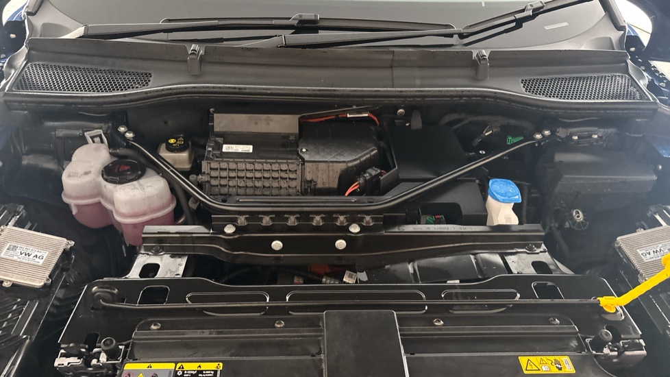 SKODA ENYAQ Image 16