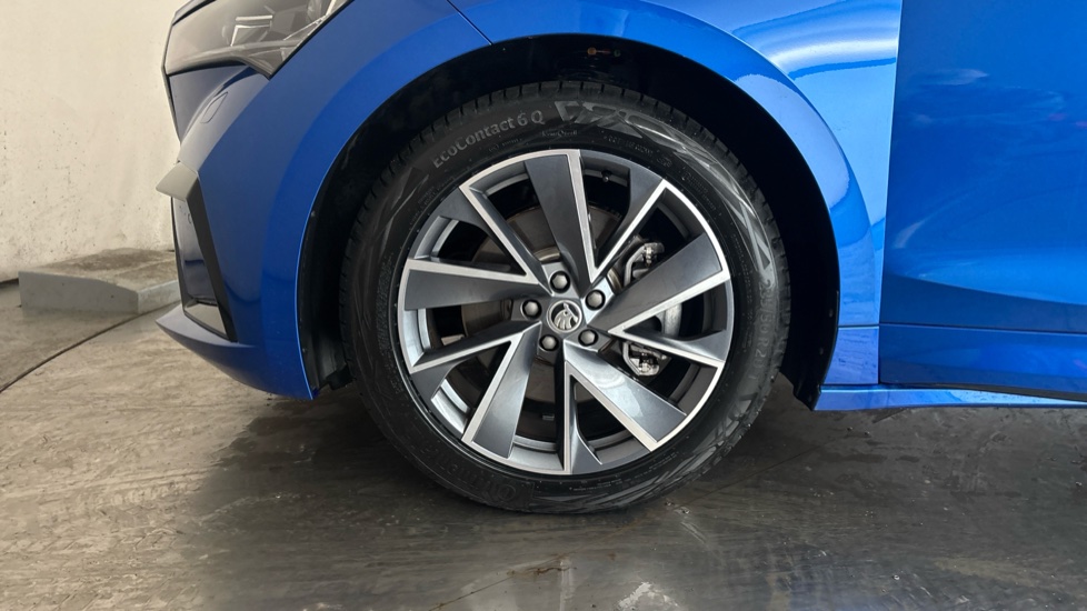 SKODA ENYAQ Image 17