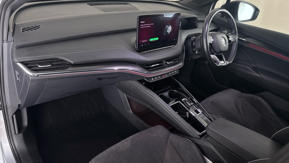 SKODA ENYAQ Image 10