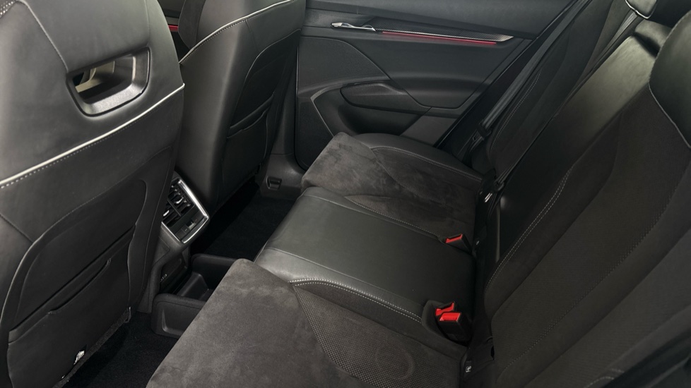 SKODA ENYAQ Image 14