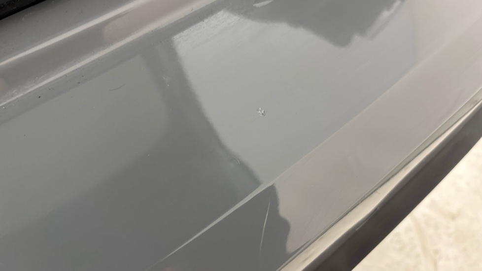 VOLKSWAGEN ID.7 Scratches and chips