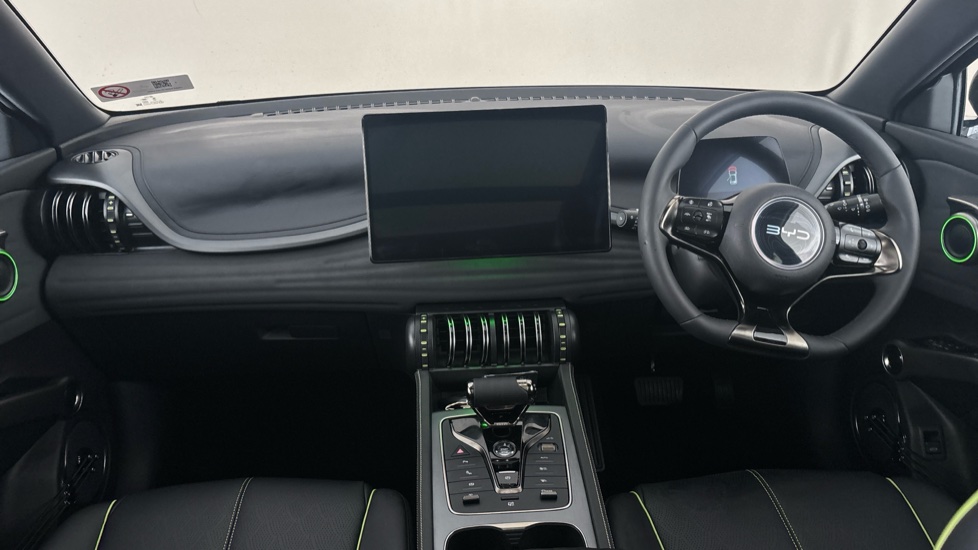 BYD ATTO 3 Image 11