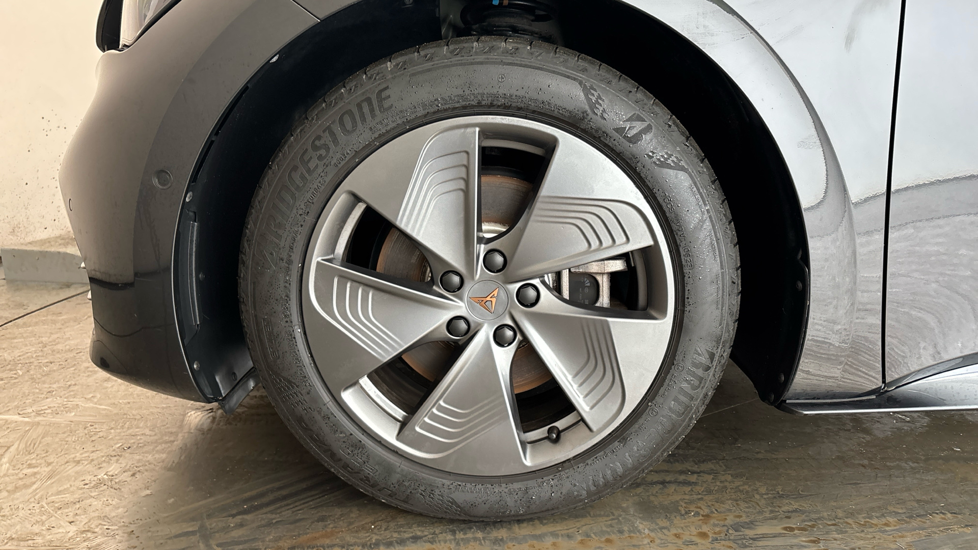 4020841 150kW V1 58kWh 5dr Auto