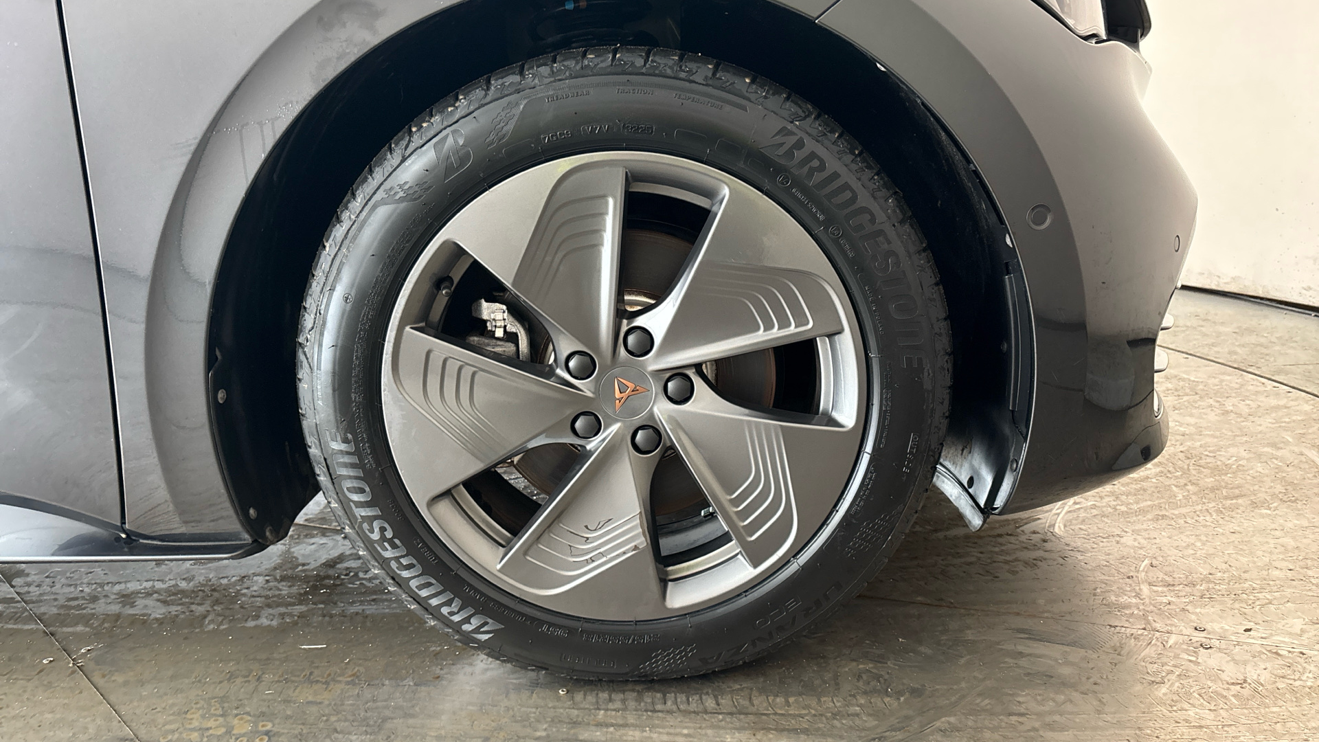 4020841 150kW V1 58kWh 5dr Auto