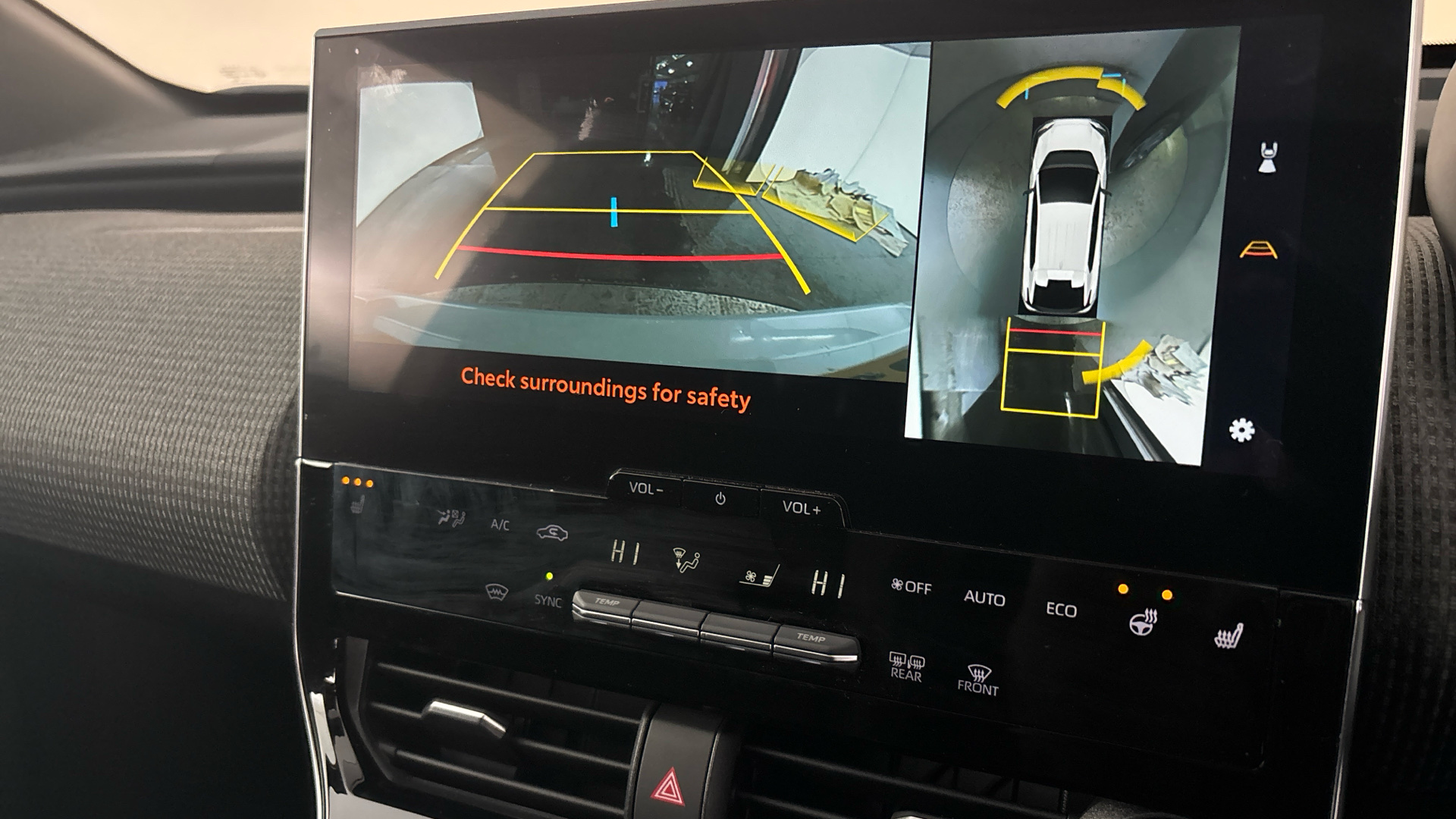 4058256 150kW Touring 71.4kWh 5dr Auto AWD