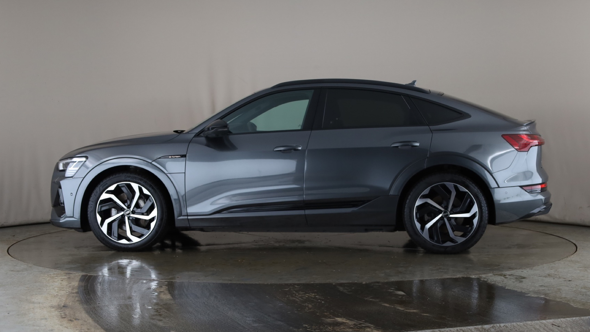 300kW 55 Quattro 95kWh Black Ed 5dr Auto [C+S] [2023]