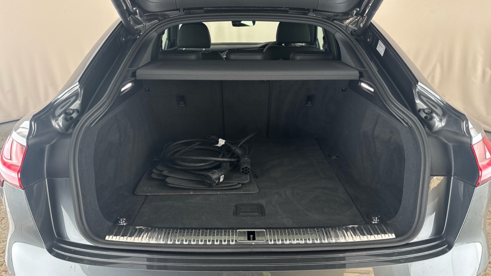 AUDI E-TRON Image 15