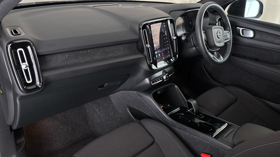 VOLVO C40 Image 10