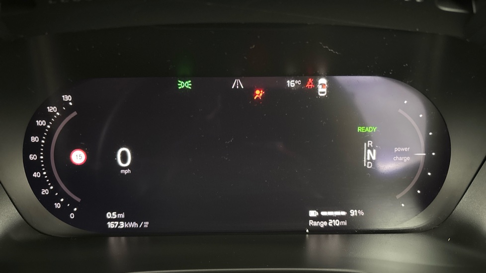 VOLVO C40 Image 13