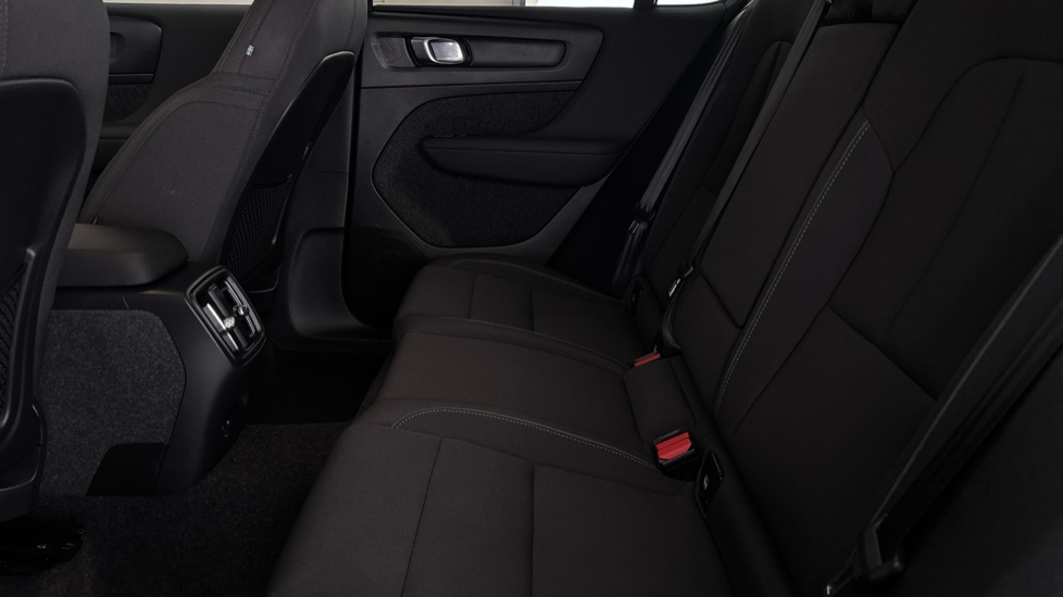 VOLVO C40 Image 14