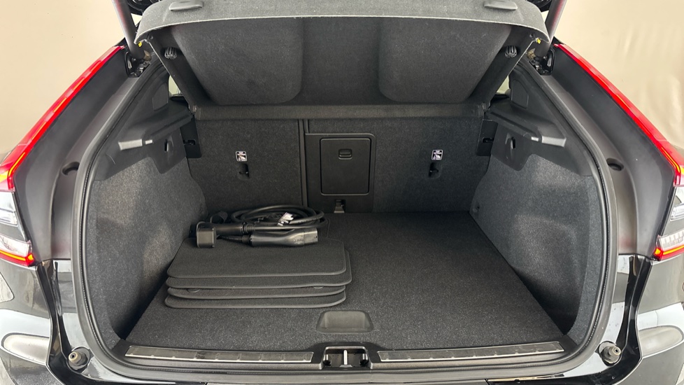 VOLVO C40 Image 15