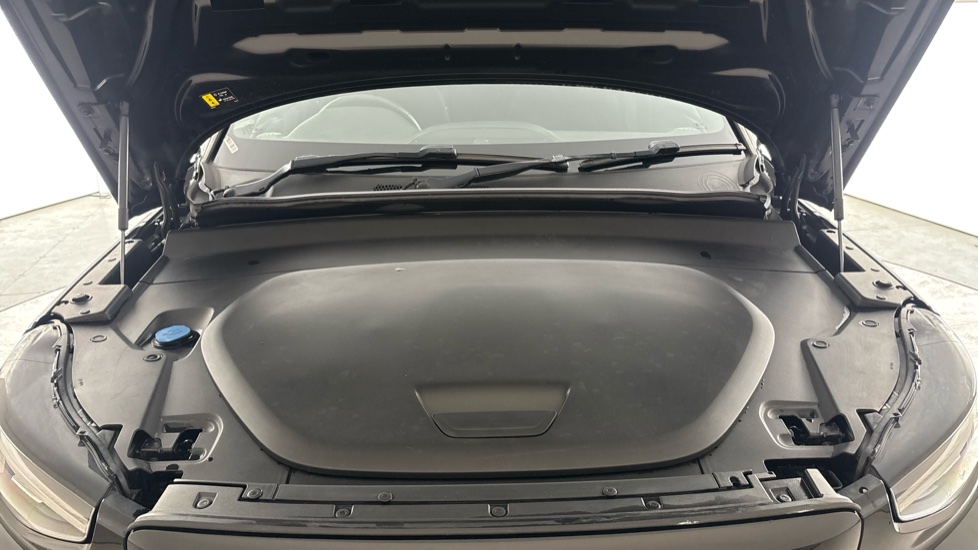 VOLVO C40 Image 16