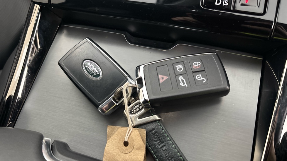 LAND ROVER RANGE ROVER SPORT two keys