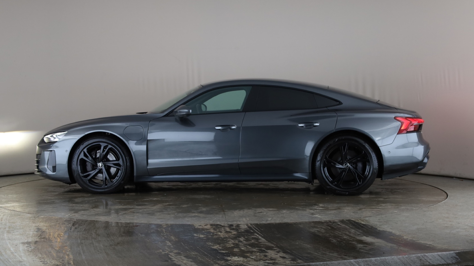 390kW Quattro 93kWh 4dr Auto [C+S] [2022]