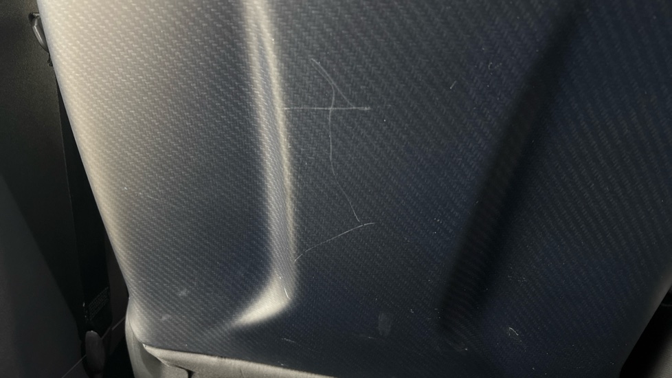 CUPRA BORN Scratches