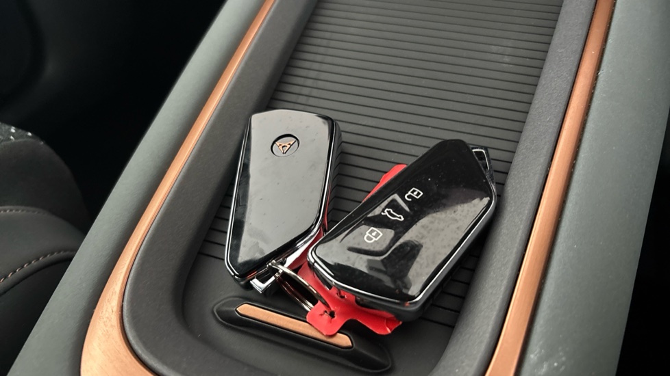 CUPRA BORN 2 keys available