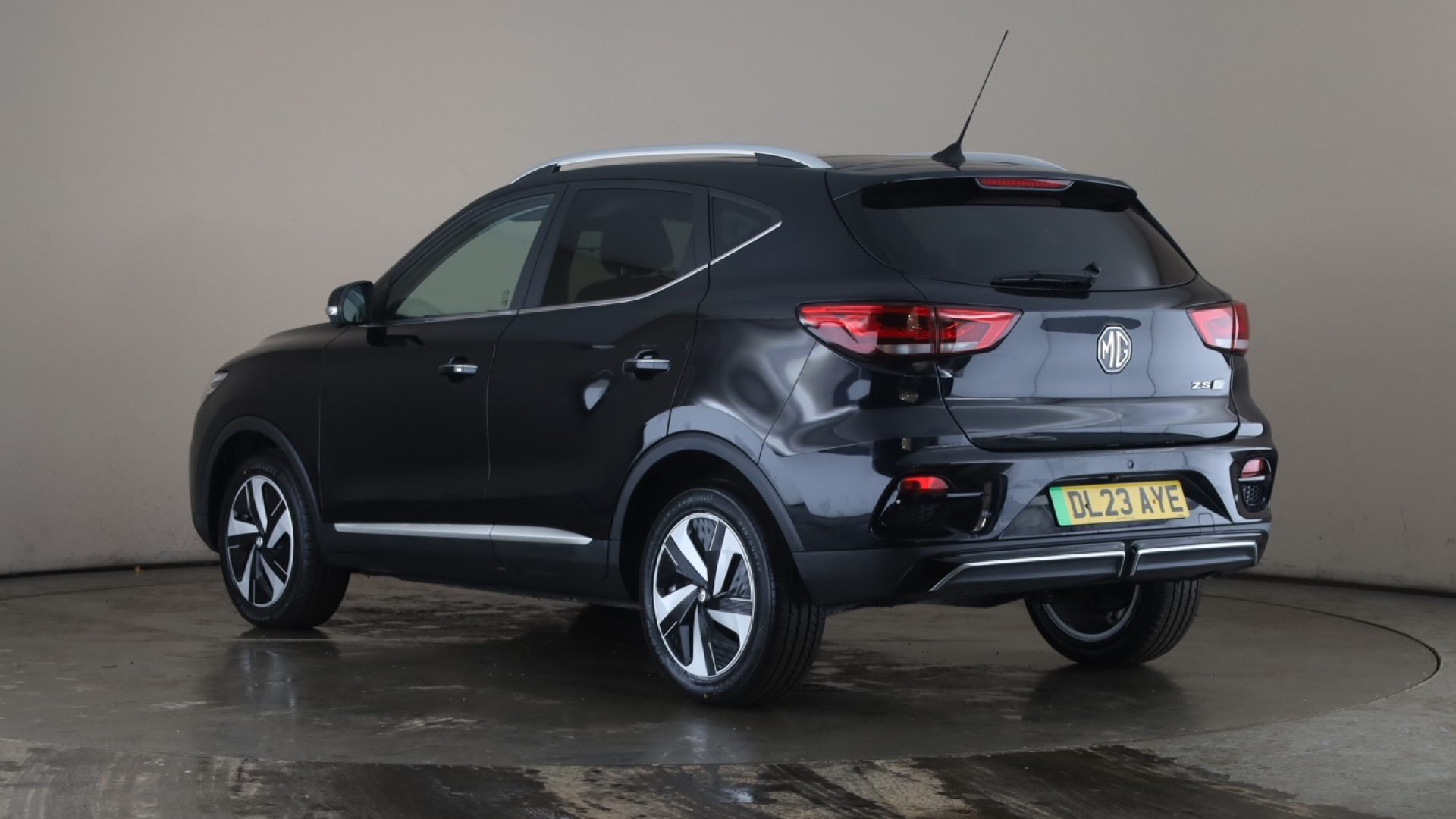 115kW Trophy EV Long Range 73kWh 5dr Auto [2023]