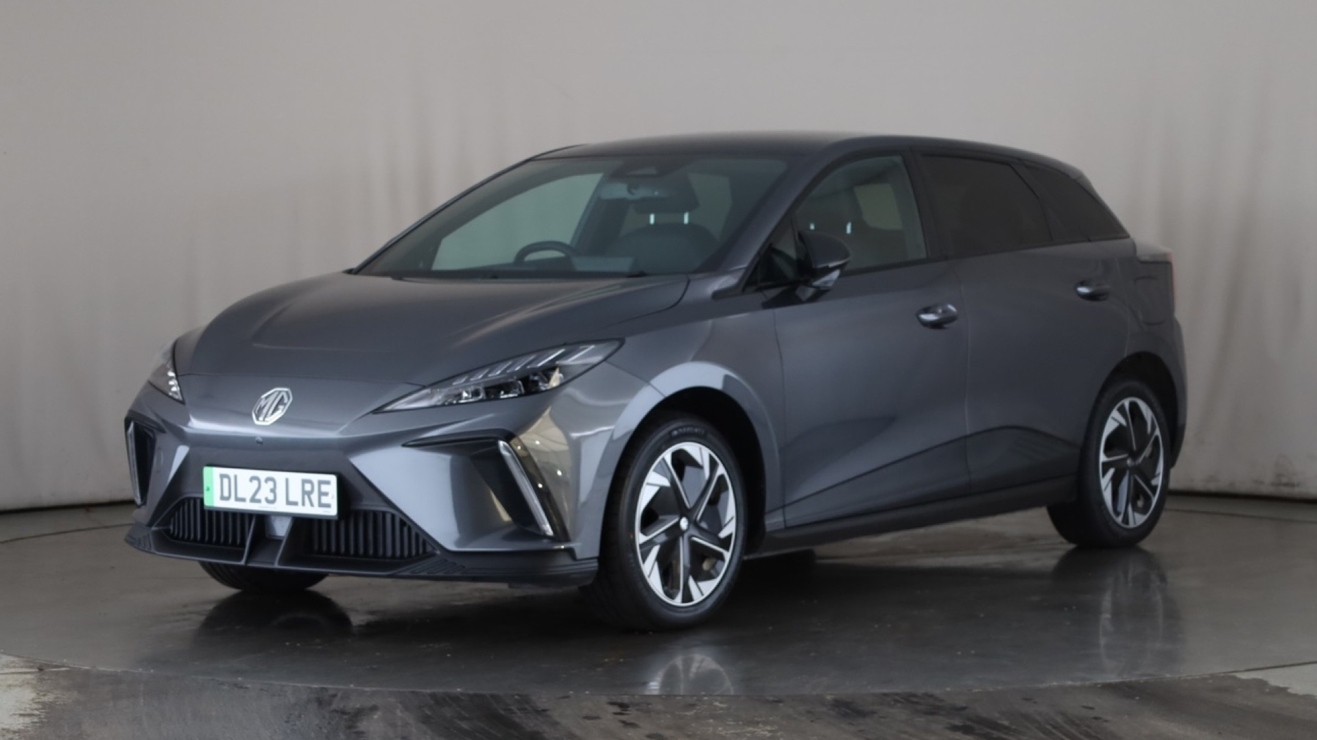 150kW Trophy EV Long Range 64kWh 5dr Auto
