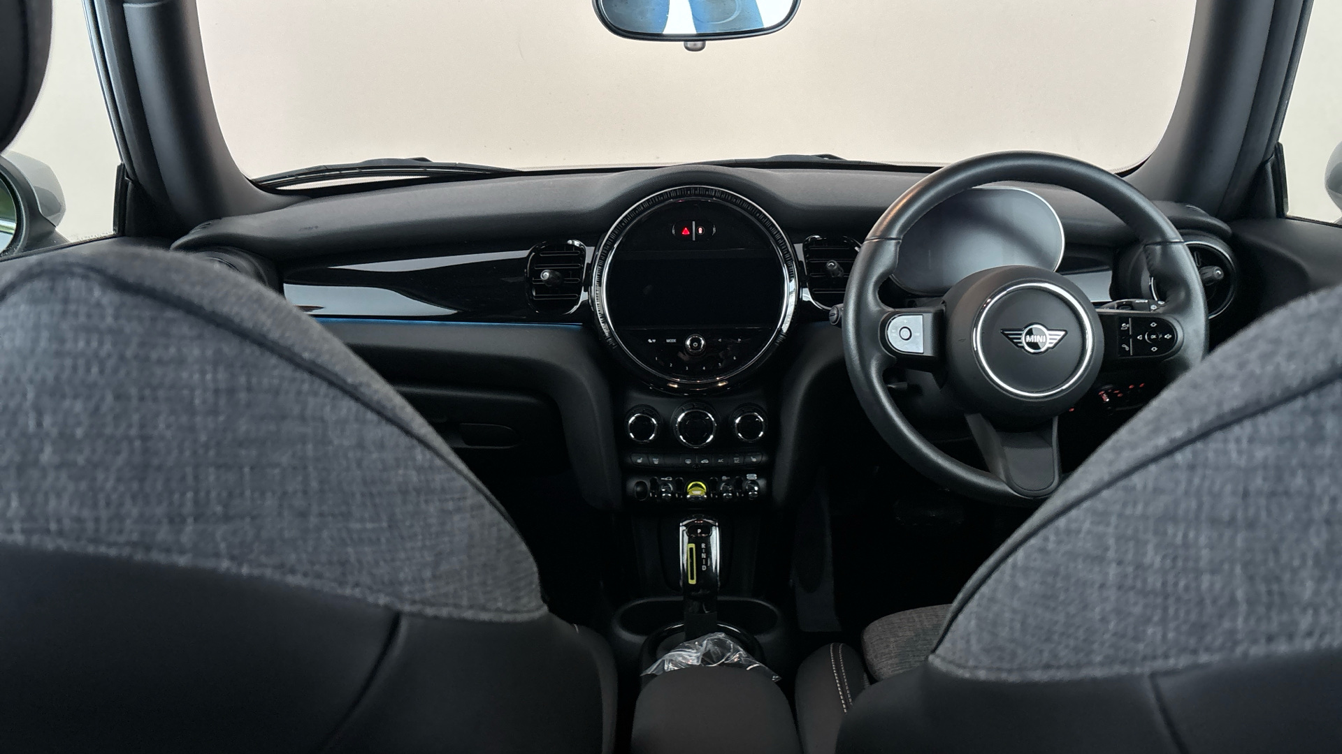 4020836 135kW Cooper S Level 2 33kWh 3dr Auto