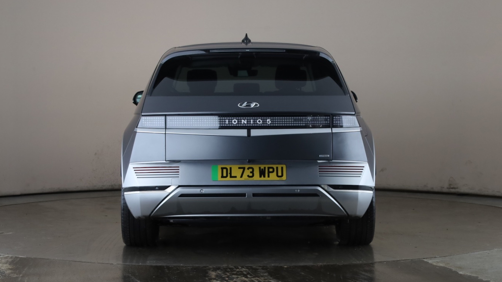 4027764 239kW Ultimate 77 kWh 5dr AWD Auto