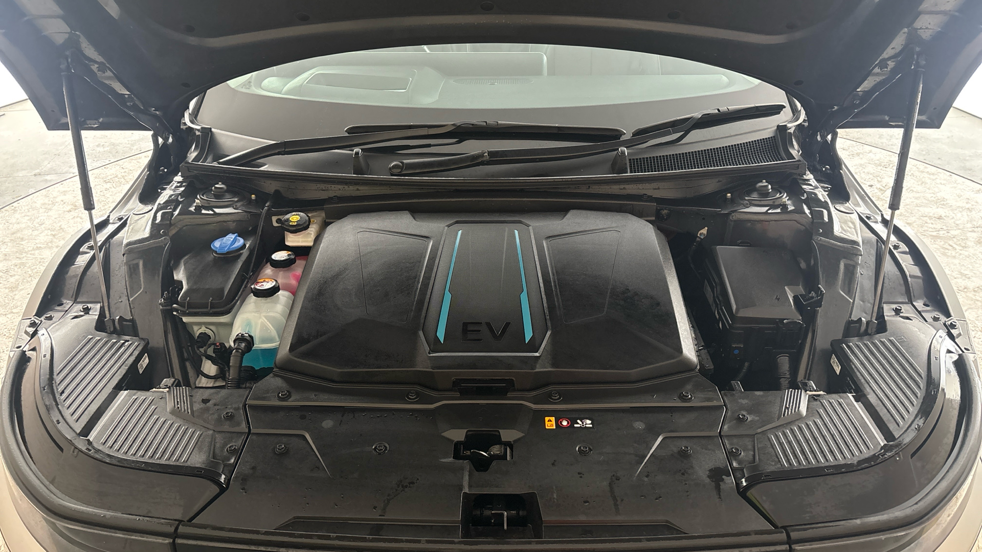 4027764 239kW Ultimate 77 kWh 5dr AWD Auto