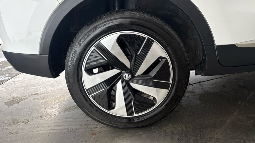 MG ZS Image 19