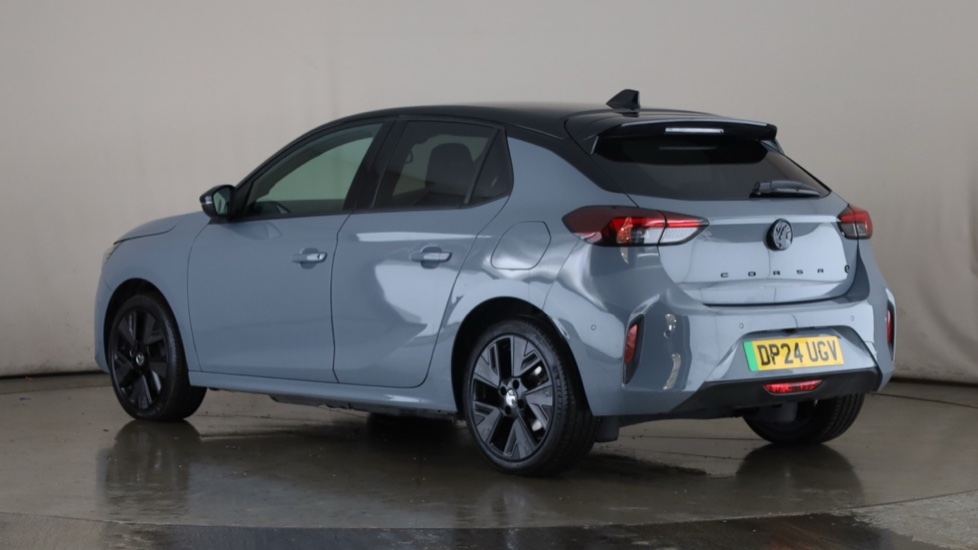 VAUXHALL CORSA Image 3