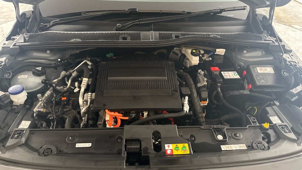 VAUXHALL CORSA Image 16