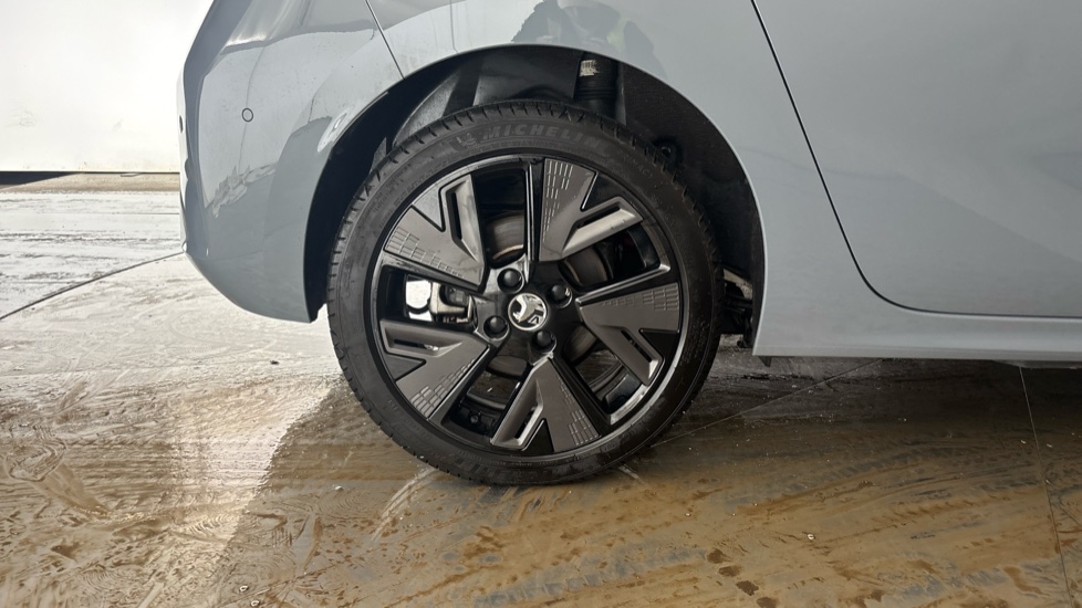 VAUXHALL CORSA Image 19