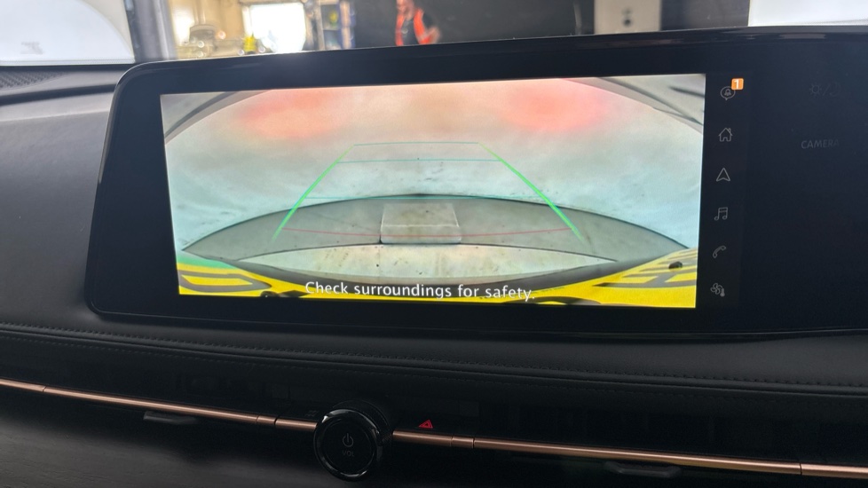 NISSAN ARIYA reverse camera
