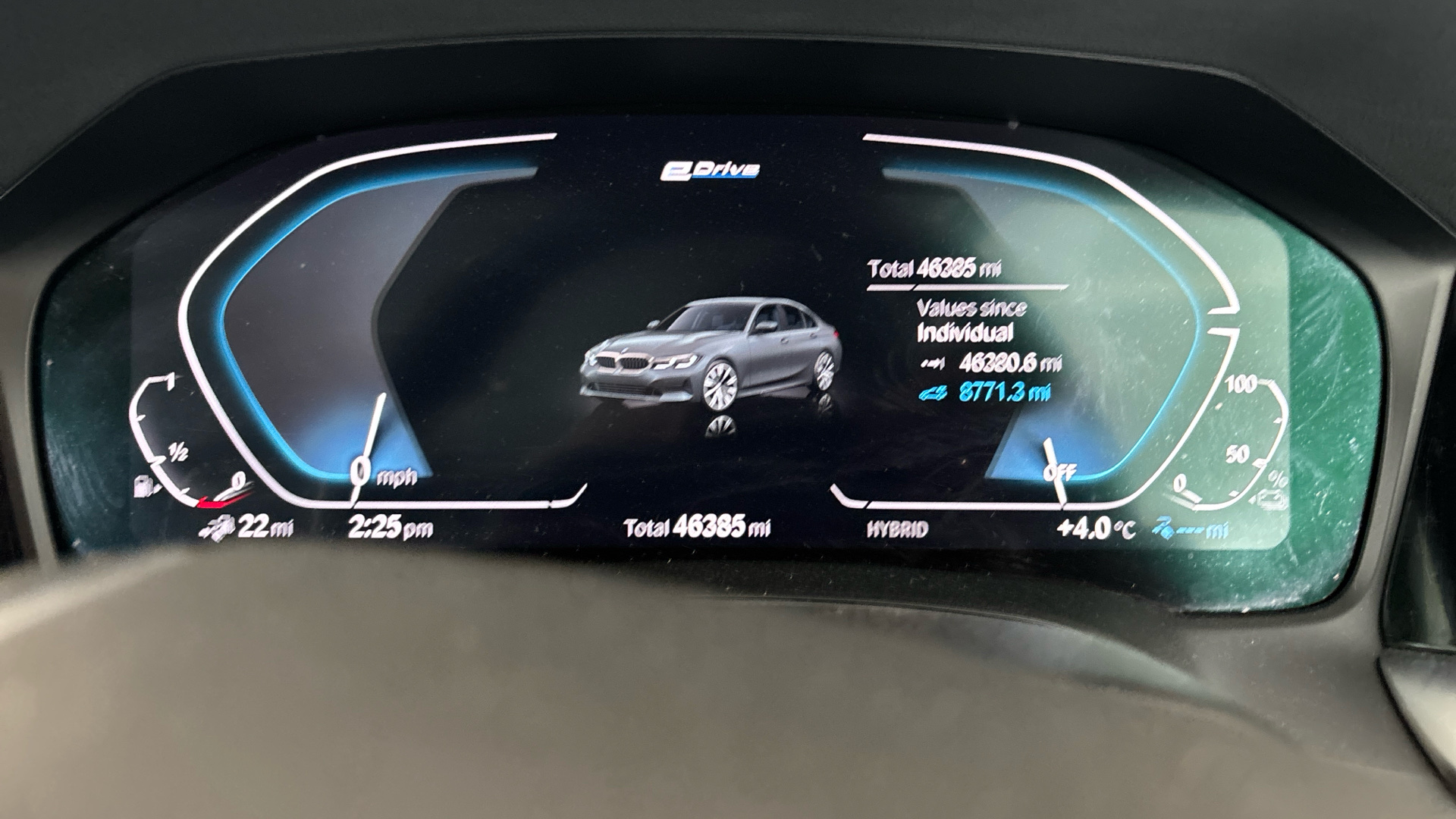 4020839 330e SE Pro 4dr Step Auto