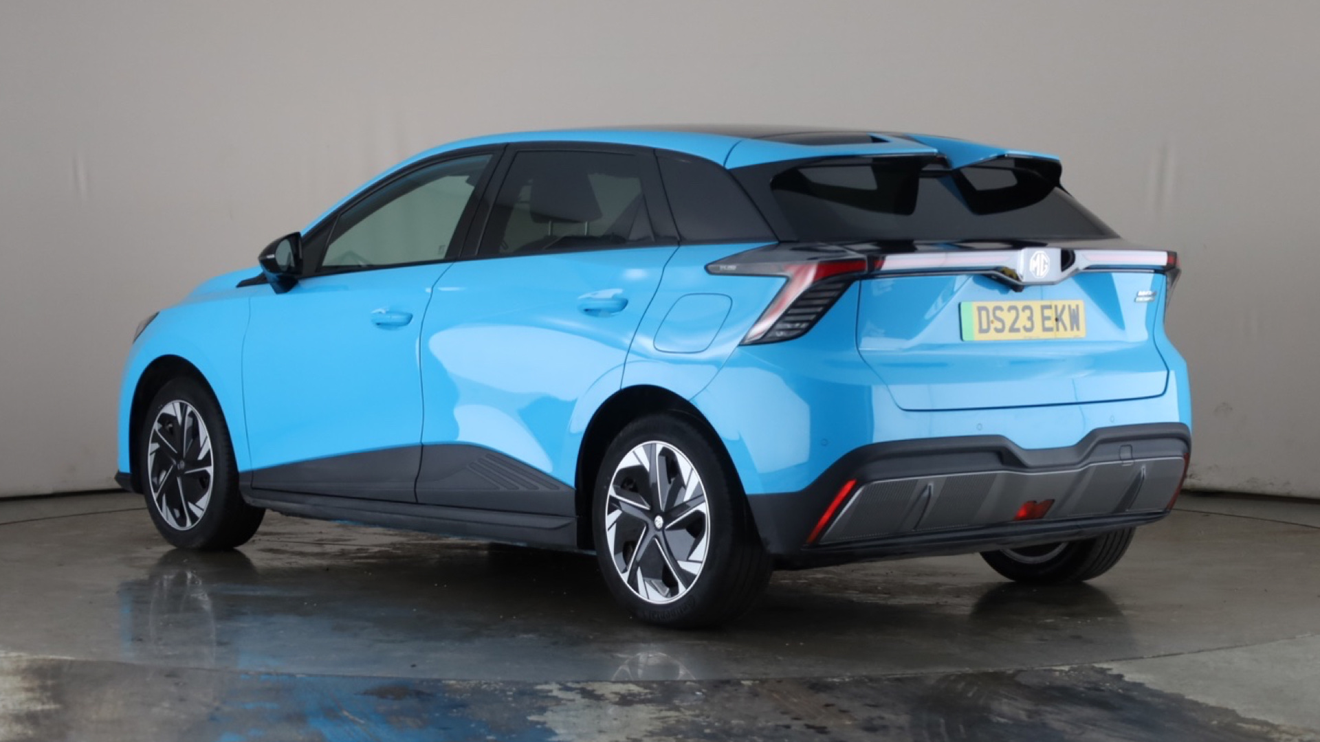 150kW Trophy EV Long Range 64kWh 5dr Auto [2023]