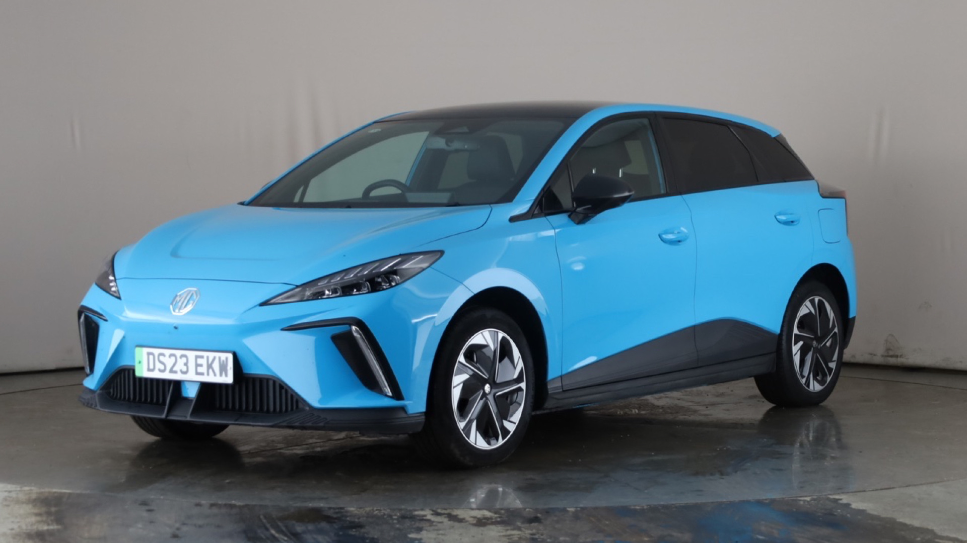 150kW Trophy EV Long Range 64kWh 5dr Auto [2023]