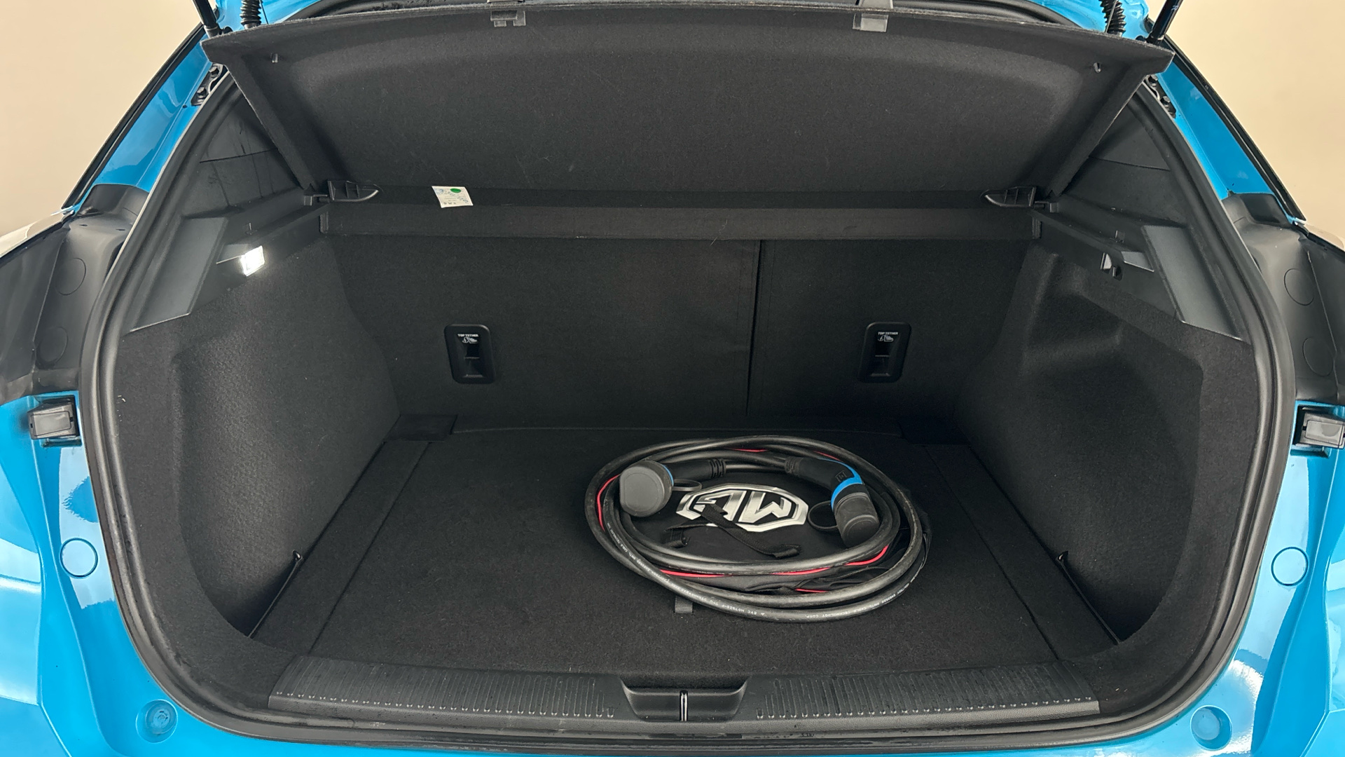 4027554 150kW Trophy EV Long Range 64kWh 5dr Auto