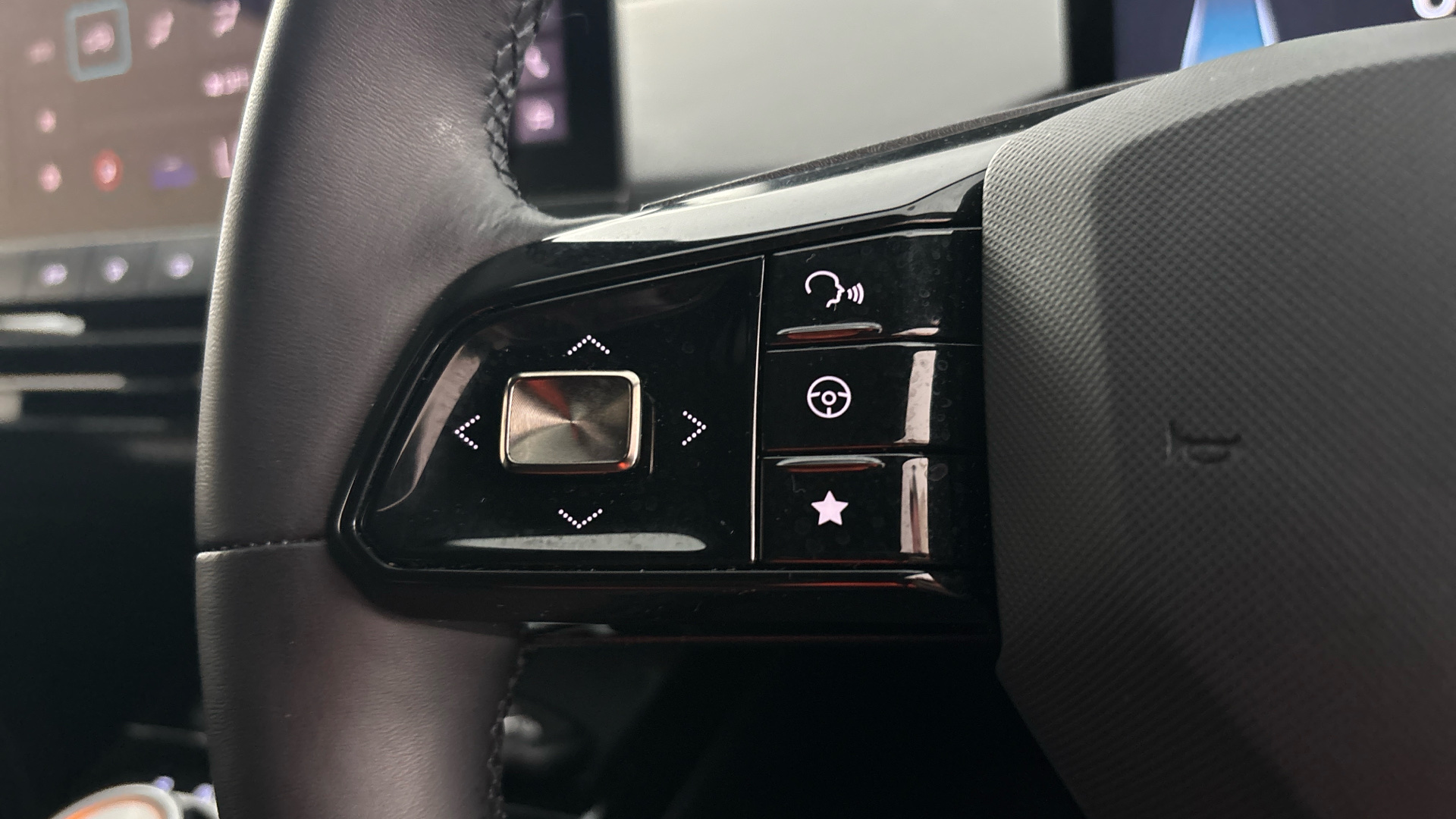 4027554 150kW Trophy EV Long Range 64kWh 5dr Auto