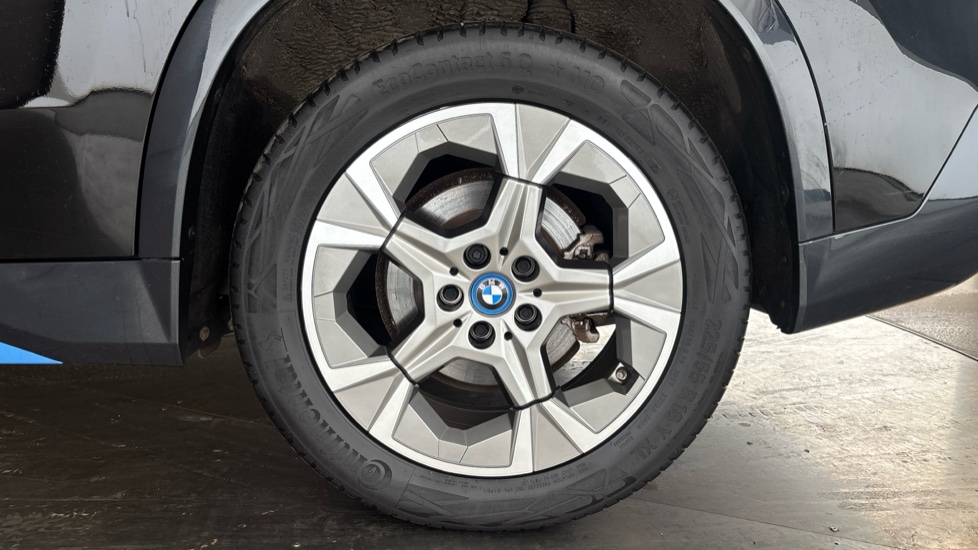 BMW iX1 ELECTRIC ESTATE 230kW xDrive30 xLine 65kWh 5dr Auto