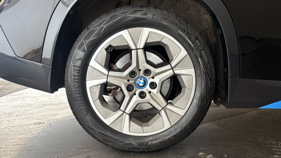 BMW iX1 ELECTRIC ESTATE 230kW xDrive30 xLine 65kWh 5dr Auto