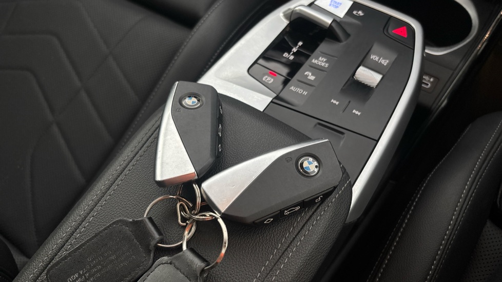 BMW iX1 ELECTRIC ESTATE 230kW xDrive30 xLine 65kWh 5dr Auto