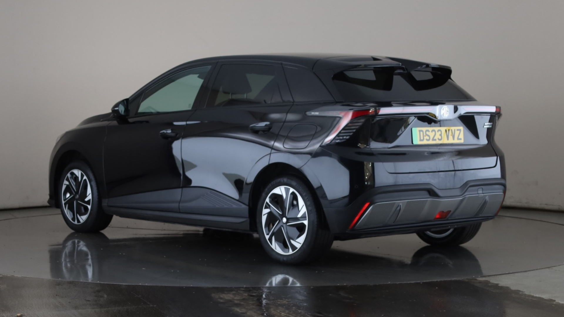 150kW Trophy EV Long Range 64kWh 5dr Auto