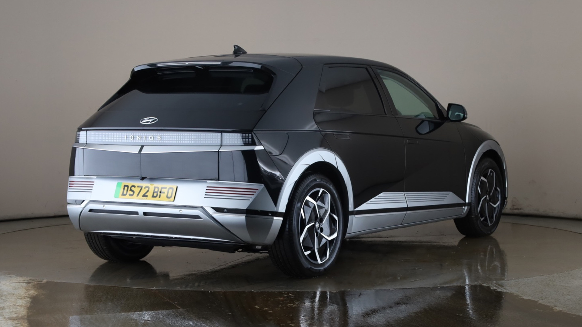 4057858 125kW Ultimate 58 kWh 5dr Auto