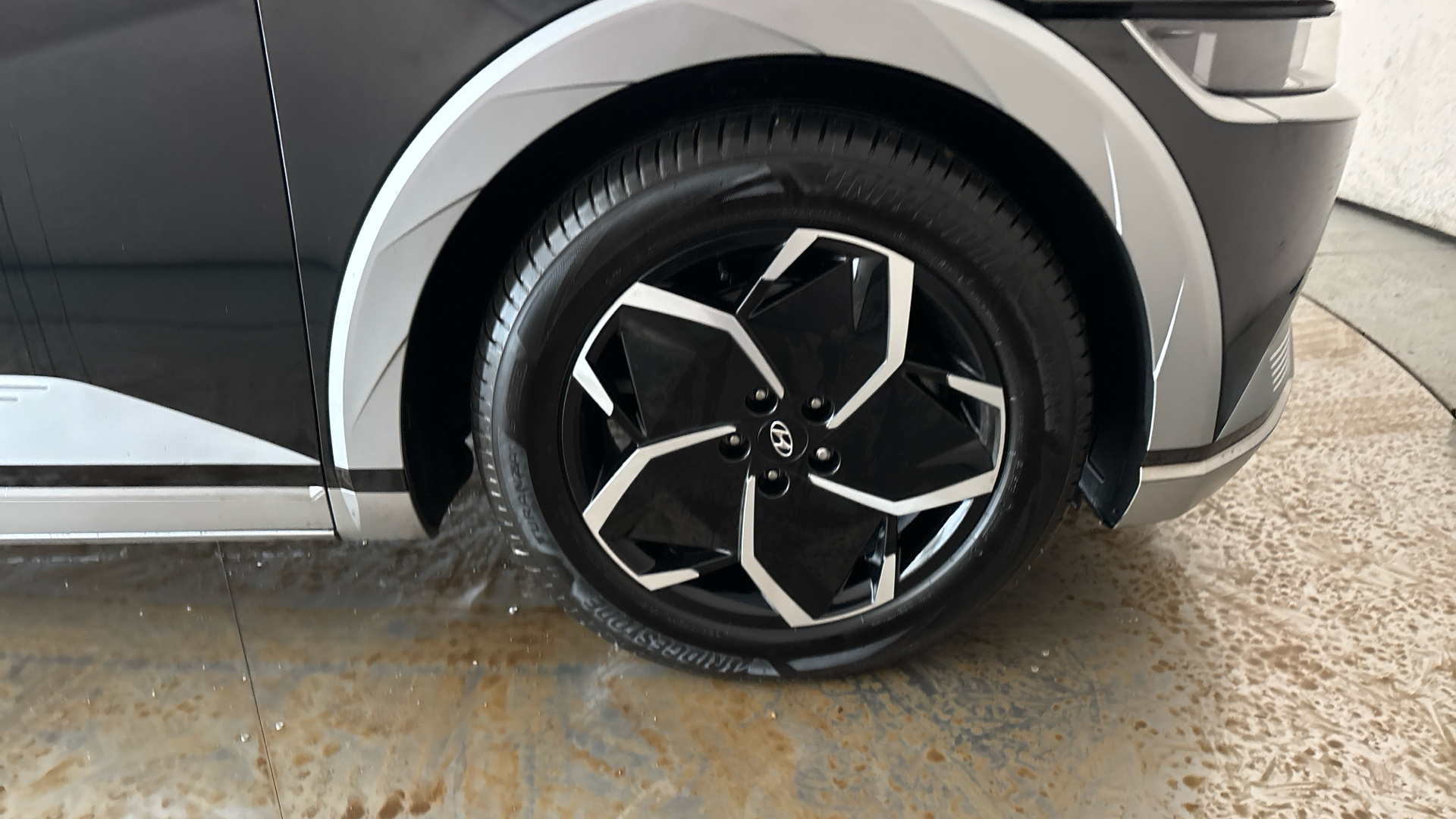 4057858 125kW Ultimate 58 kWh 5dr Auto