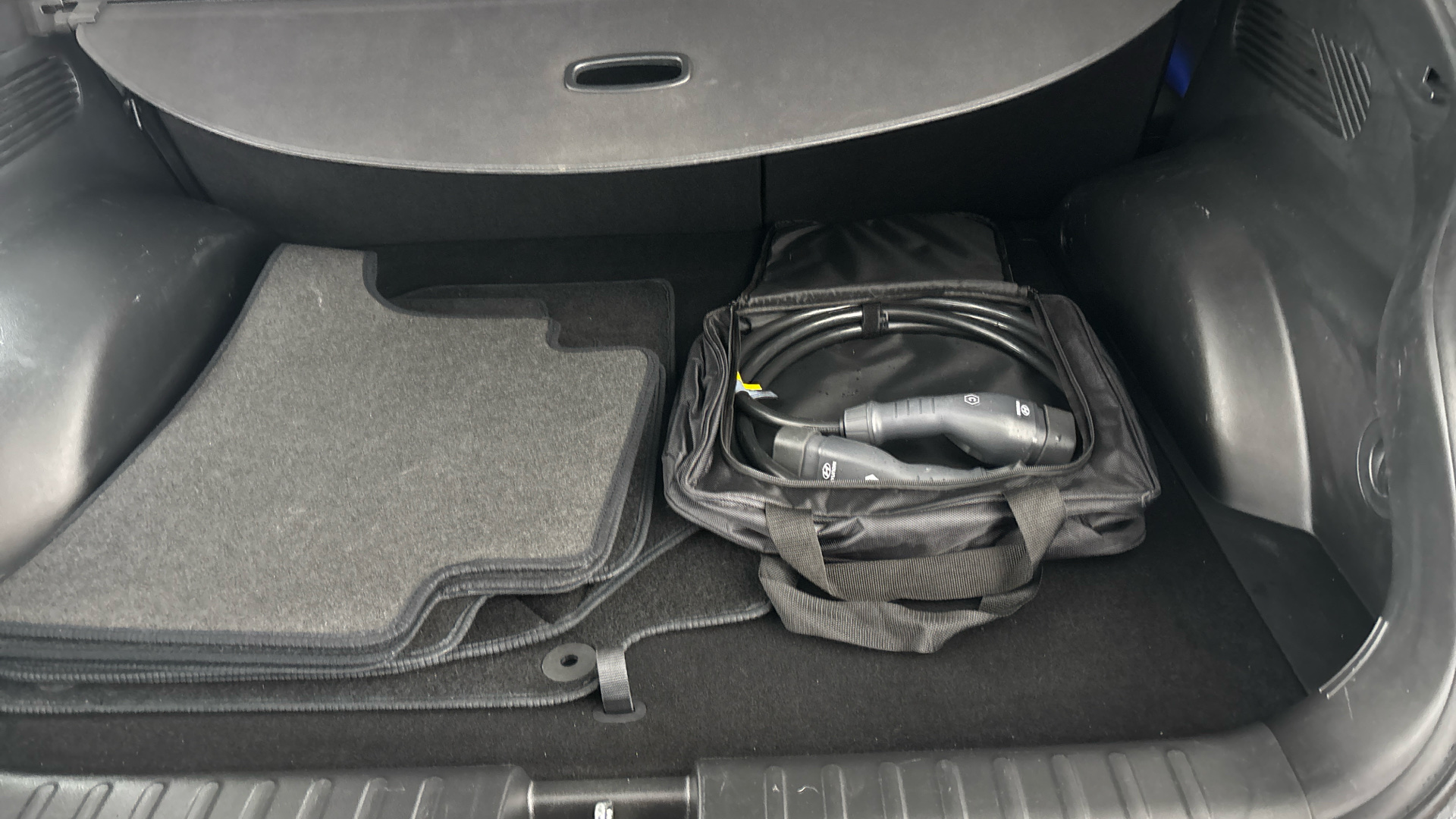 4057858 125kW Ultimate 58 kWh 5dr Auto