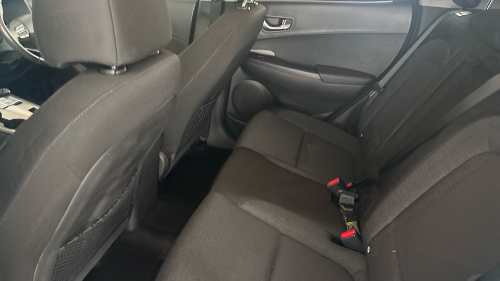 HYUNDAI KONA Image 14