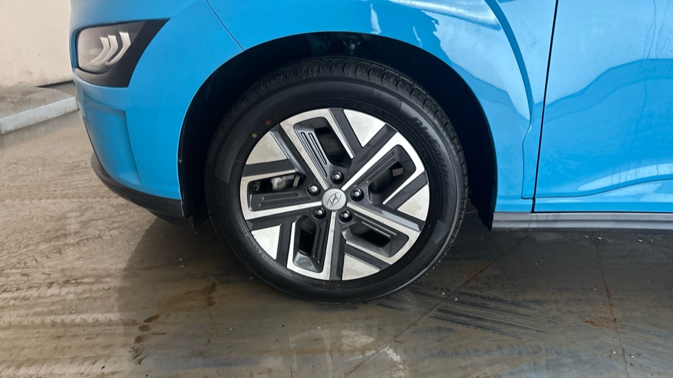 HYUNDAI KONA Image 17