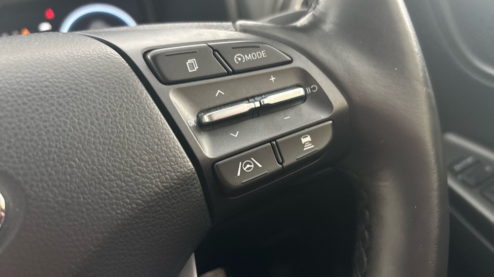 HYUNDAI KONA cruise control