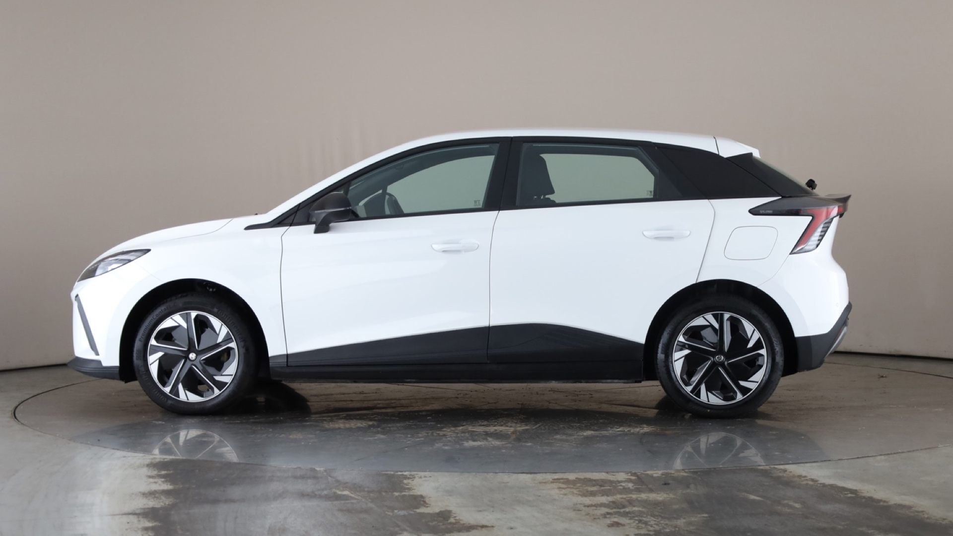 4020993 125kW SE EV 51kWh 5dr Auto