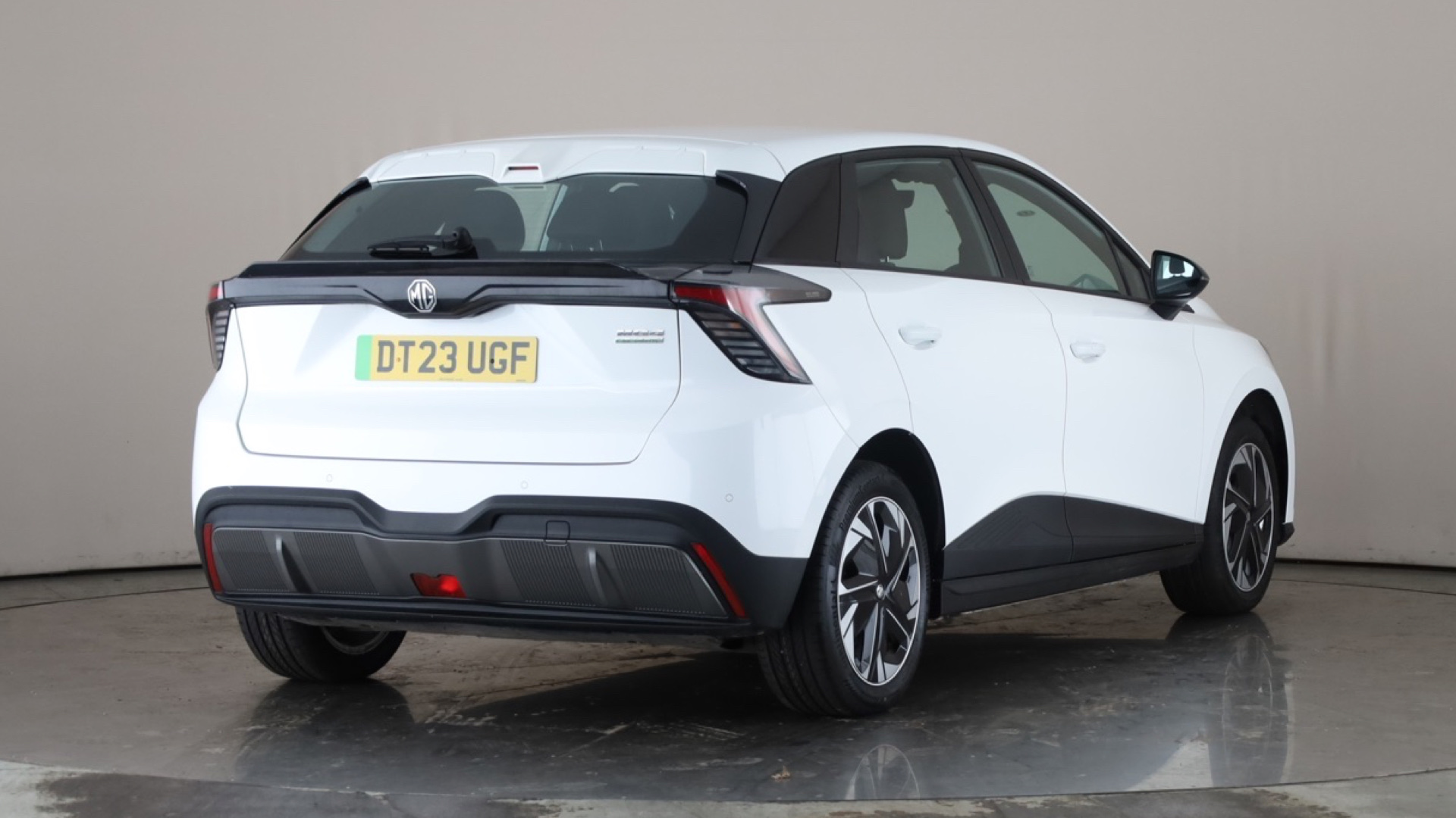 4020993 125kW SE EV 51kWh 5dr Auto