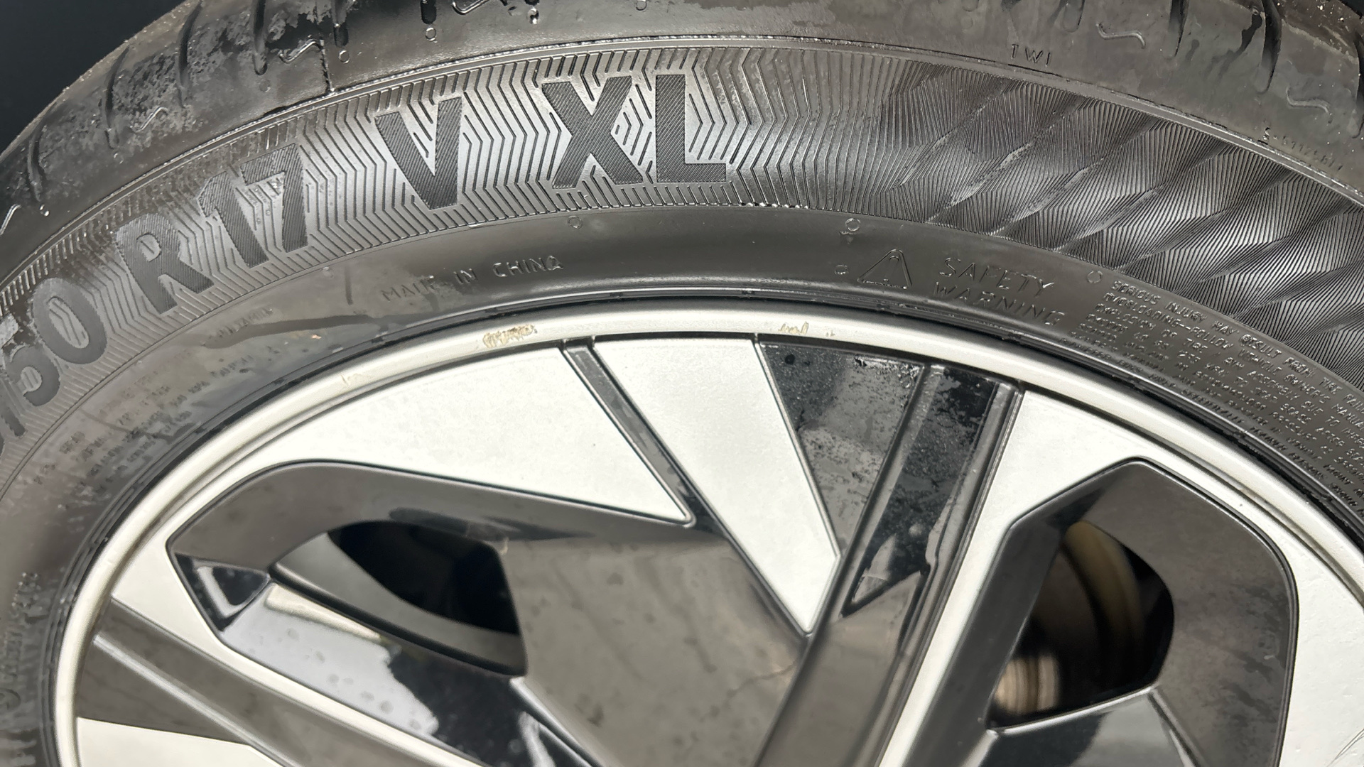 4020993 125kW SE EV 51kWh 5dr Auto