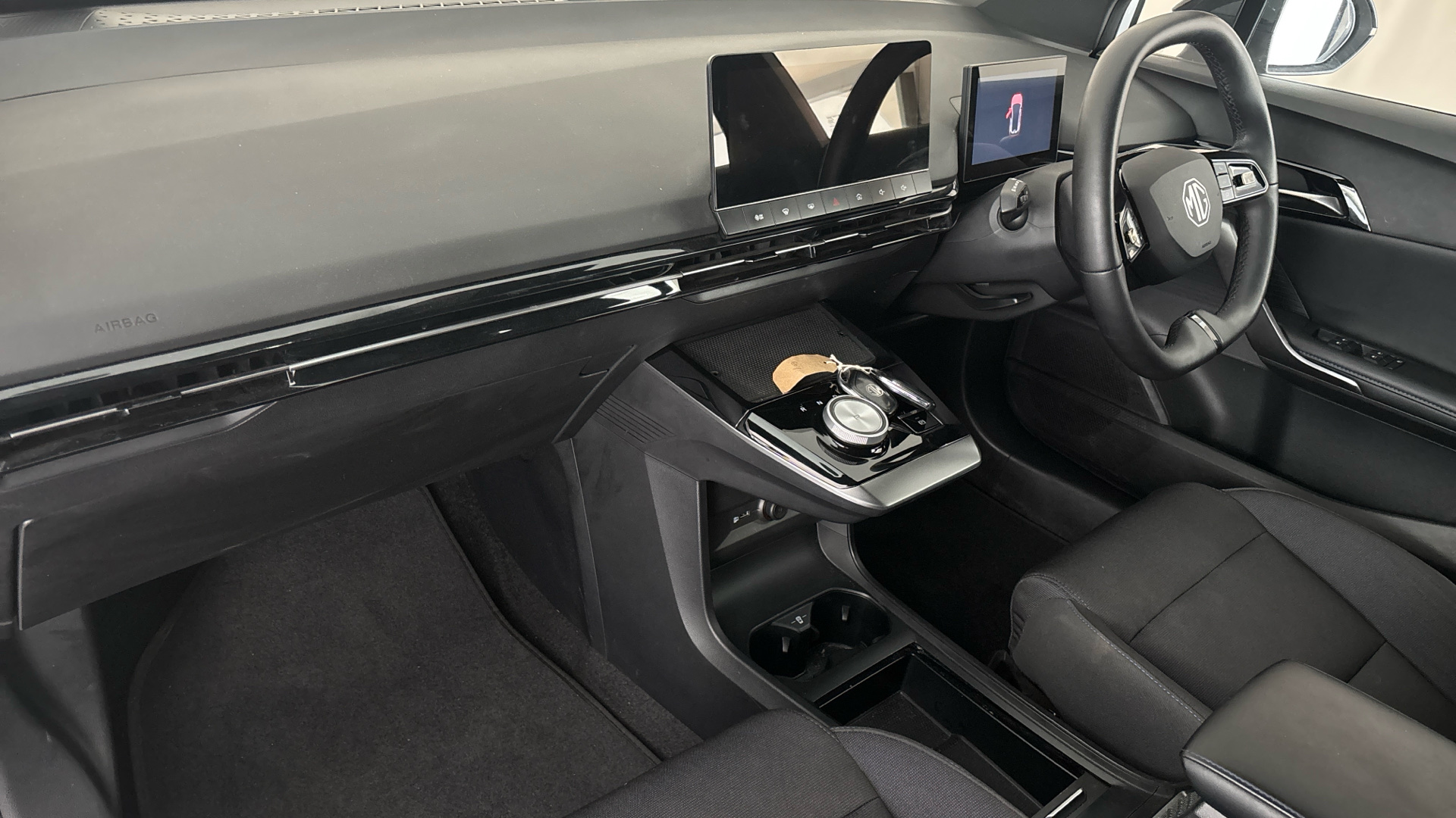 4020993 125kW SE EV 51kWh 5dr Auto